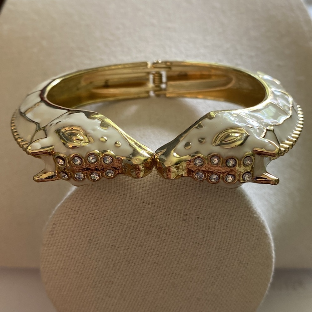 Rhinestones & ENAMEL Giraffes BANGLE HINGED BRACELET